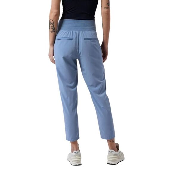 Athleta Cottage Blue Nikita Slim Crop Pant Size 6 NWOT - Picture 2 of 9